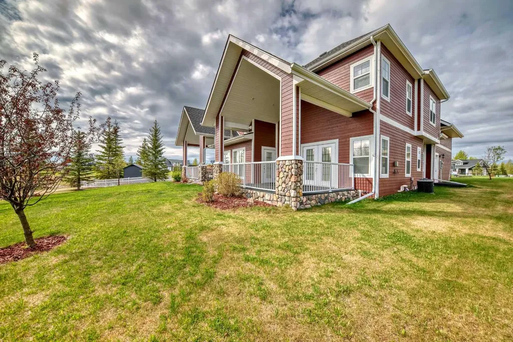 559 Summer Crescent Rural Ponoka County AB T0C 2J0