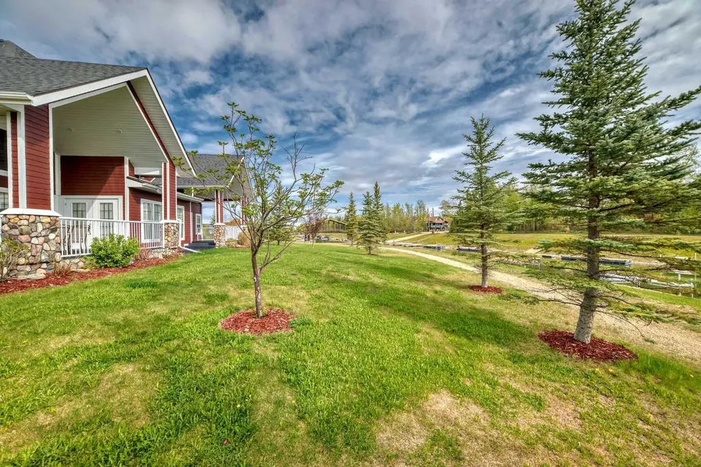 559 Summer Crescent Rural Ponoka County AB T0C 2J0