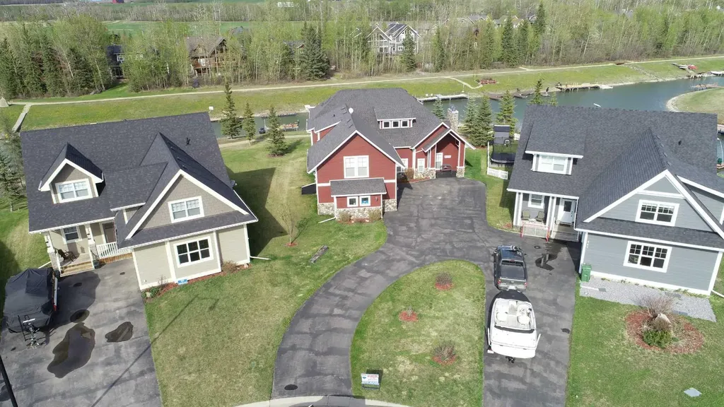 559 Summer Crescent Rural Ponoka County AB T0C 2J0