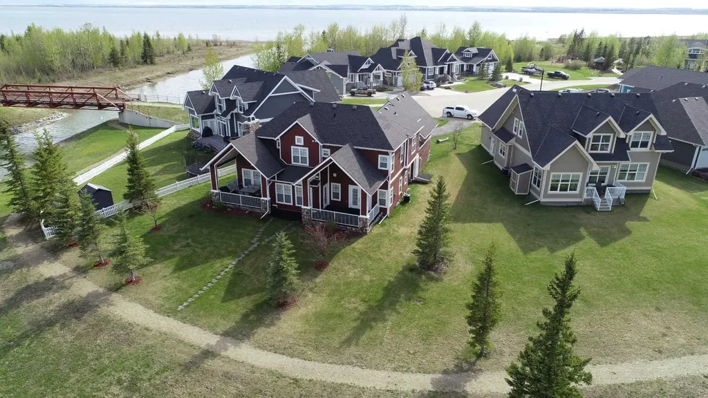 559 Summer Crescent Rural Ponoka County AB T0C 2J0