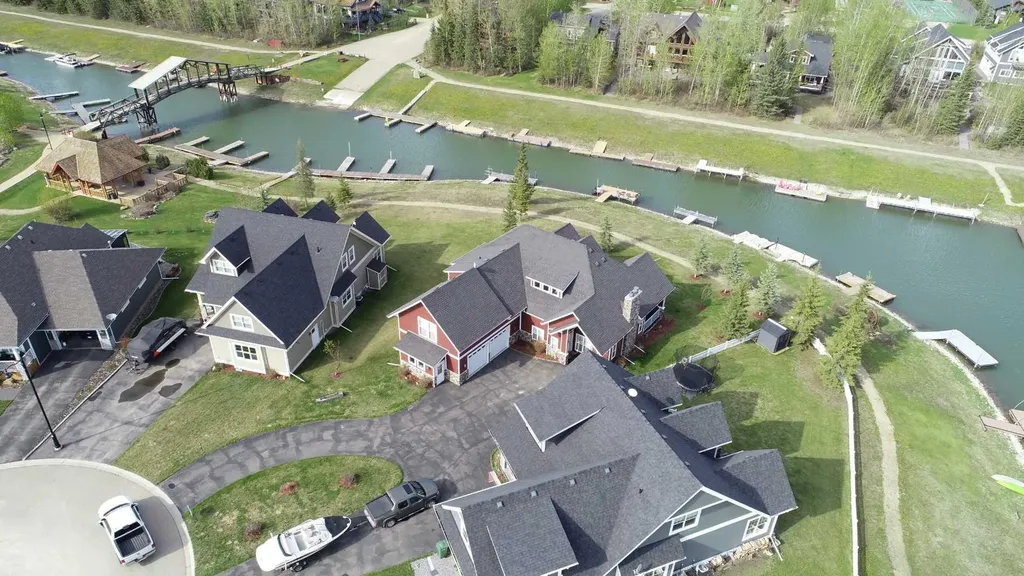 559 Summer Crescent Rural Ponoka County AB T0C 2J0