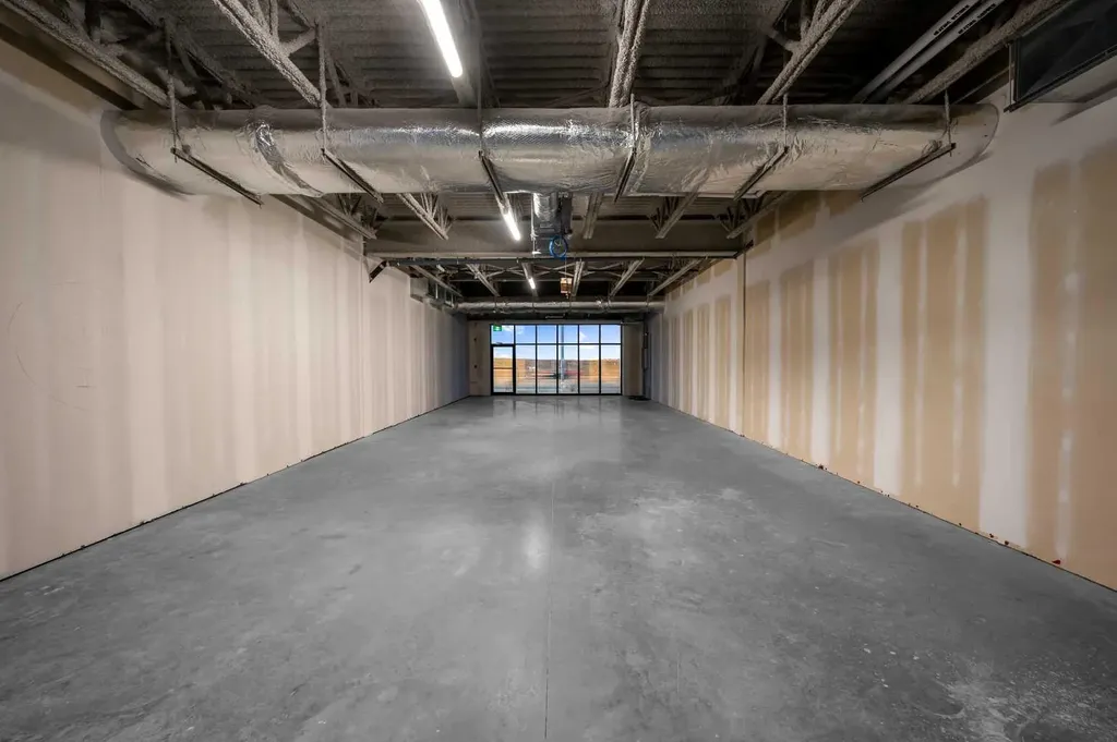 4250 109 Avenue NE Calgary AB T3N 1Z3