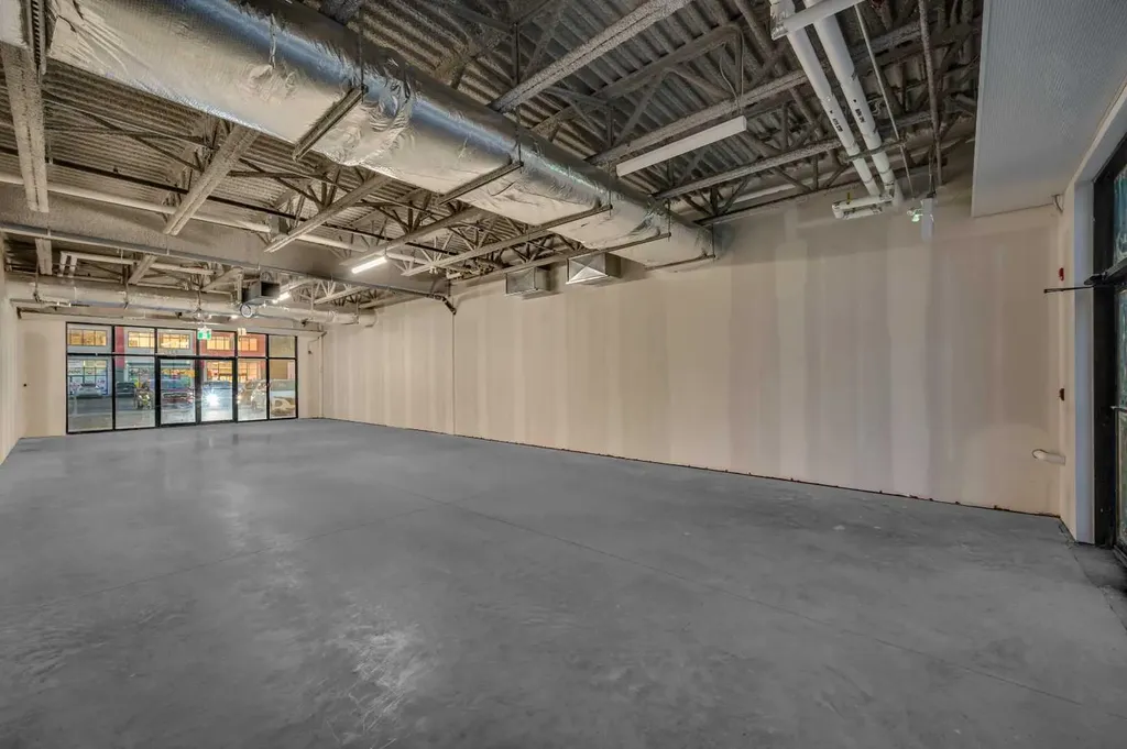 4250 109 Avenue NE Calgary AB T3N 1Z3