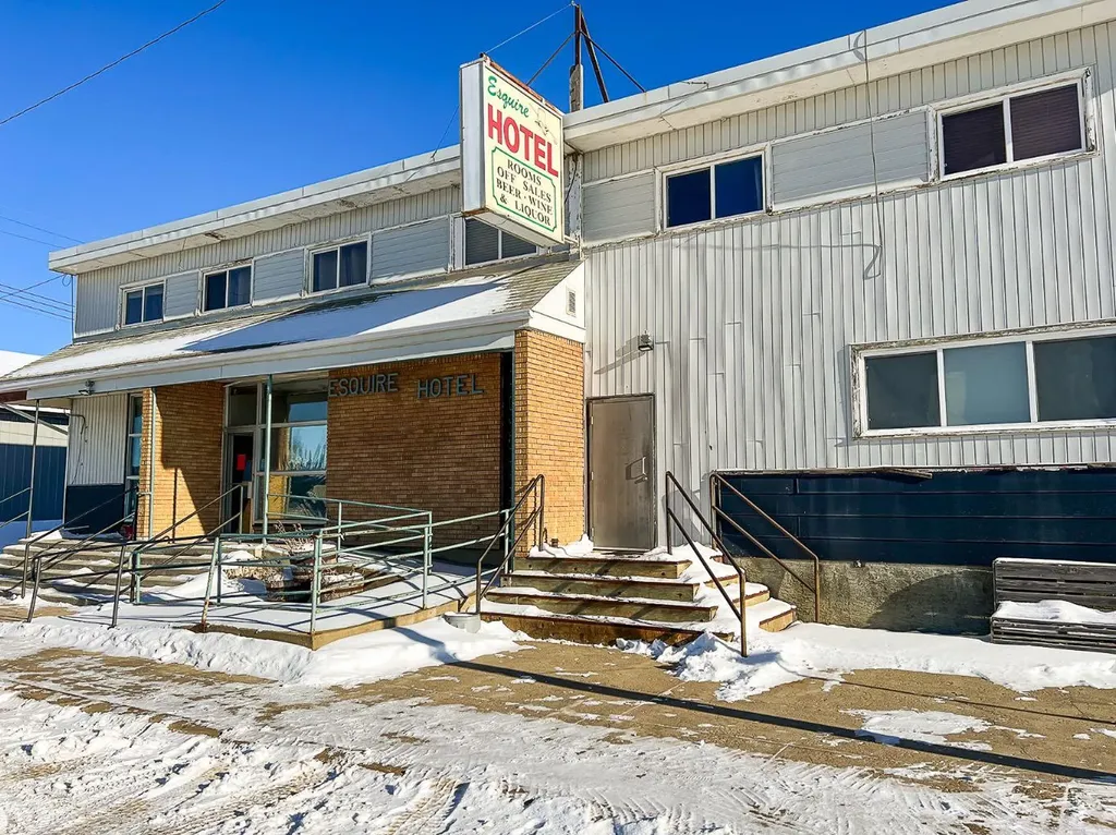 4903 50 Street Girouxville AB T0H 1S0