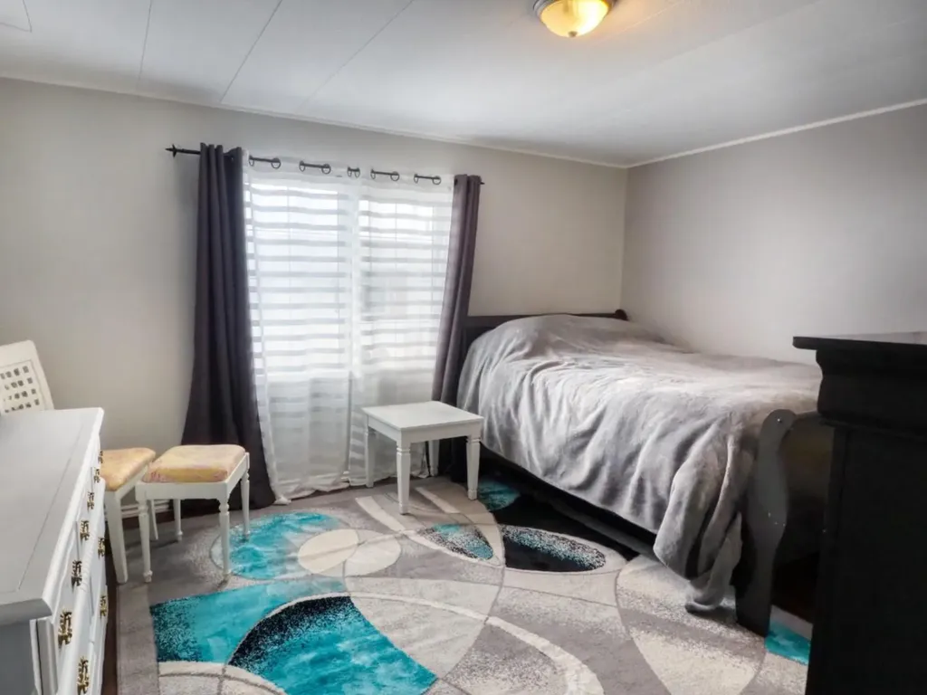 62 Parkland Drive Sylvan Lake AB T4S 1J2