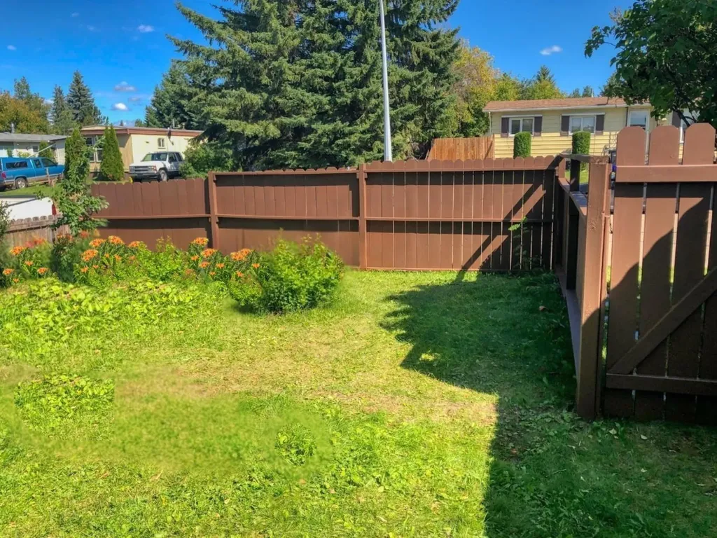 62 Parkland Drive Sylvan Lake AB T4S 1J2