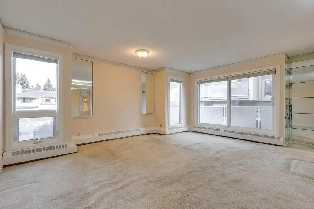 3737 42 Street NW Calgary AB T3A 2M8