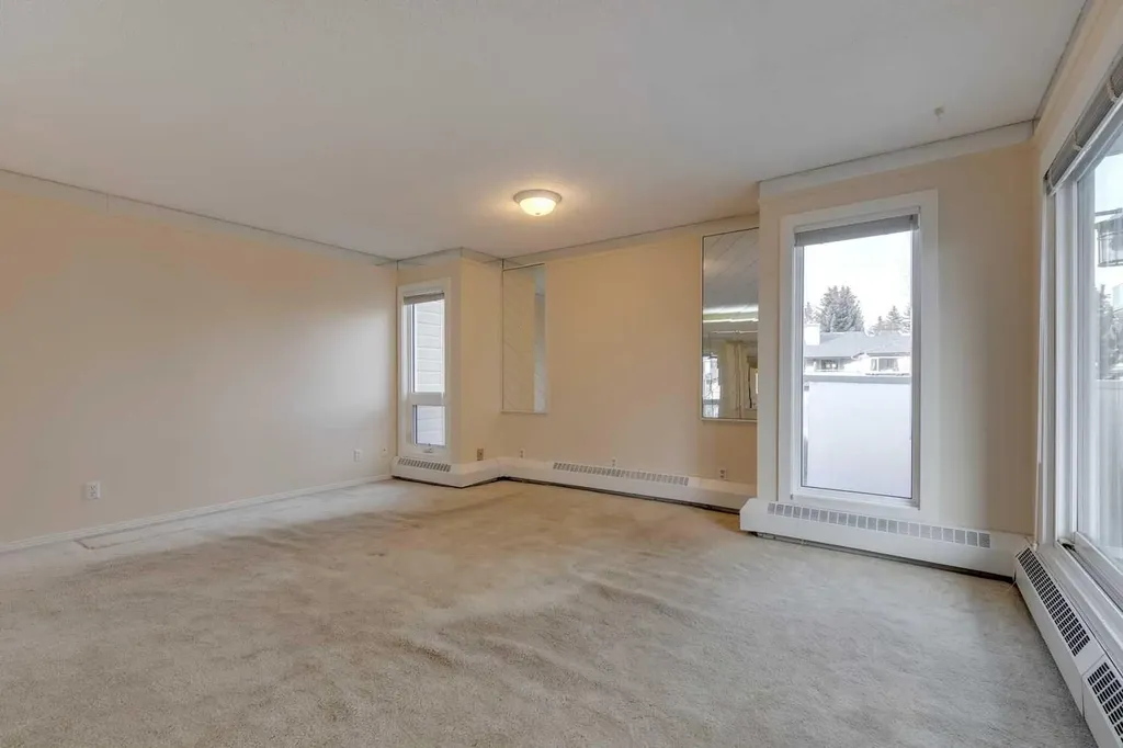 3737 42 Street NW Calgary AB T3A 2M8
