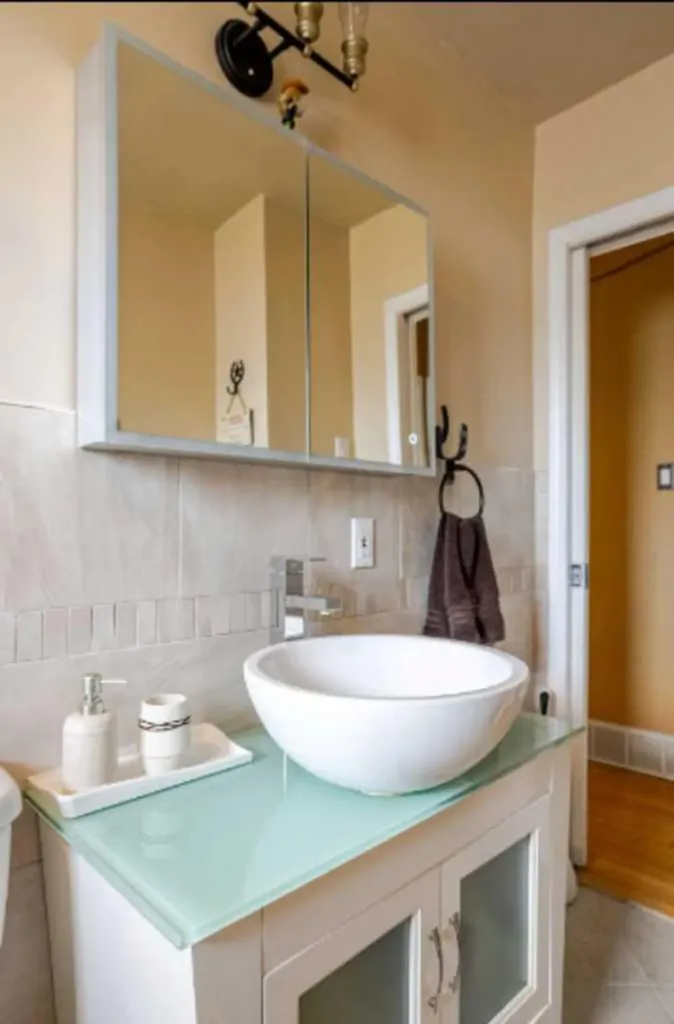1509 38 Street SE Calgary AB T2A 1G7