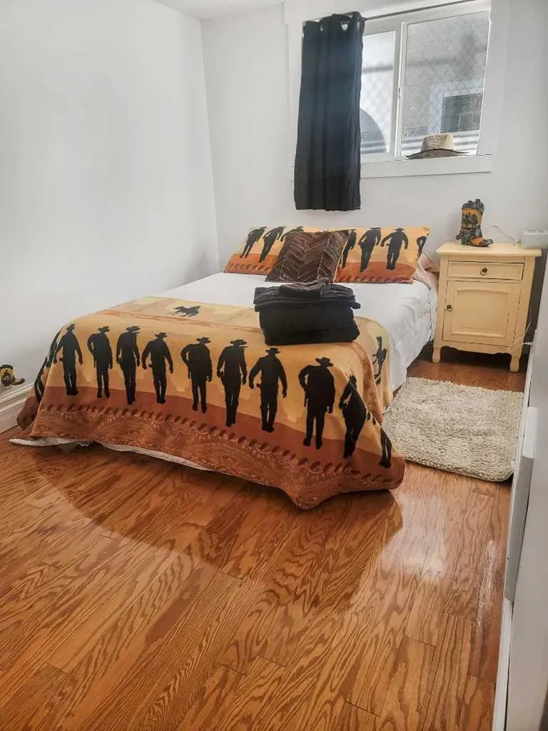 1509 38 Street SE Calgary AB T2A 1G7