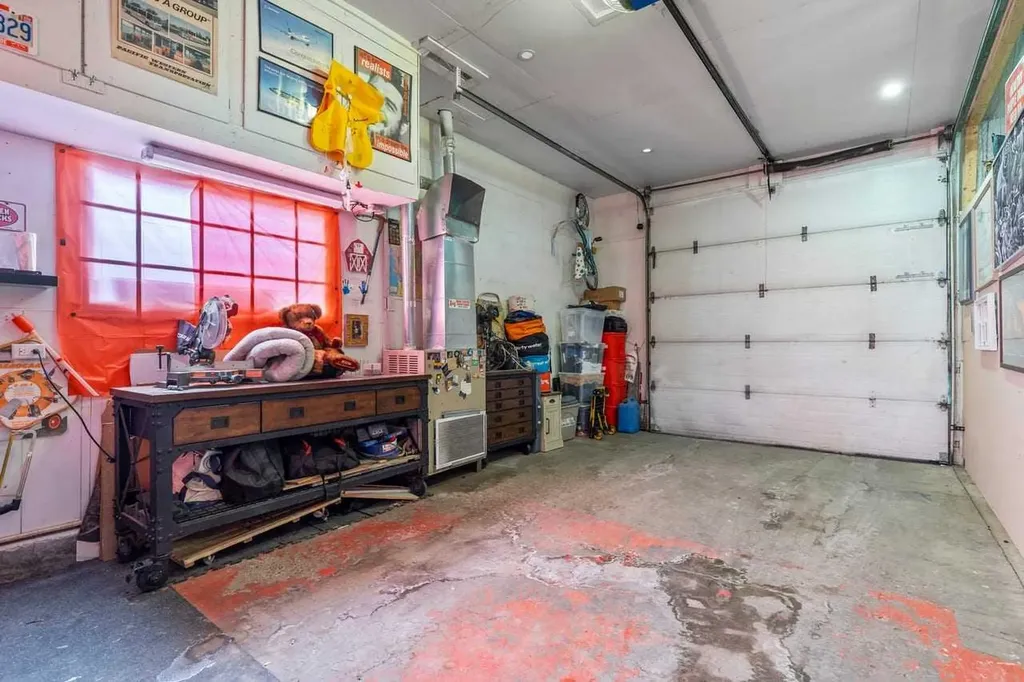 1509 38 Street SE Calgary AB T2A 1G7