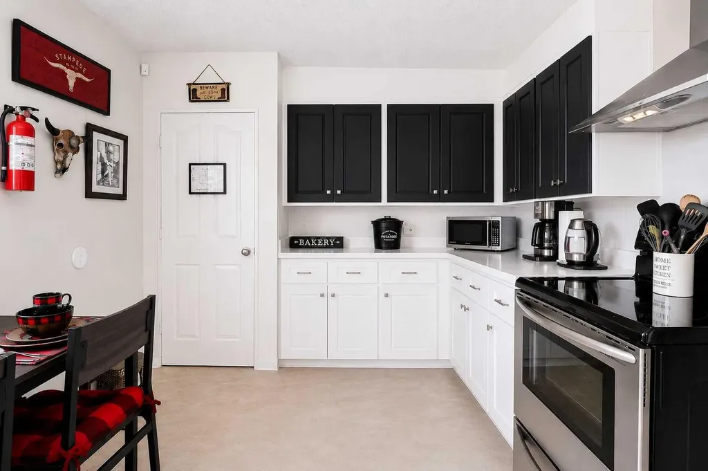 1509 38 Street SE Calgary AB T2A 1G7