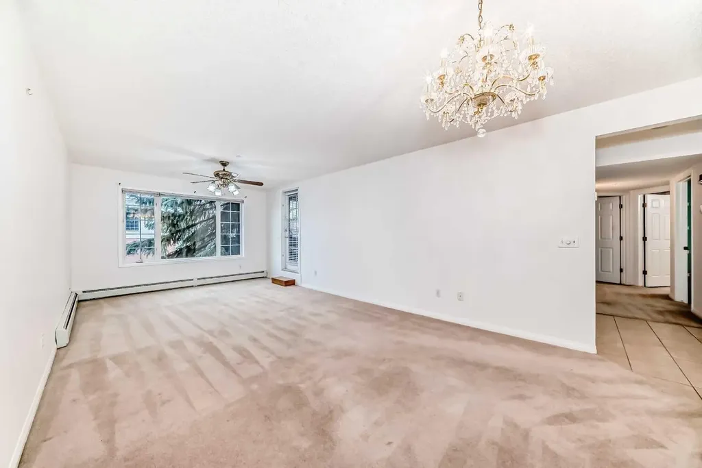 3202 Sienna Park Green SW Calgary AB T3H3N7
