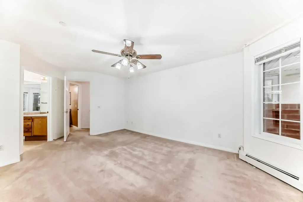 3202 Sienna Park Green SW Calgary AB T3H3N7