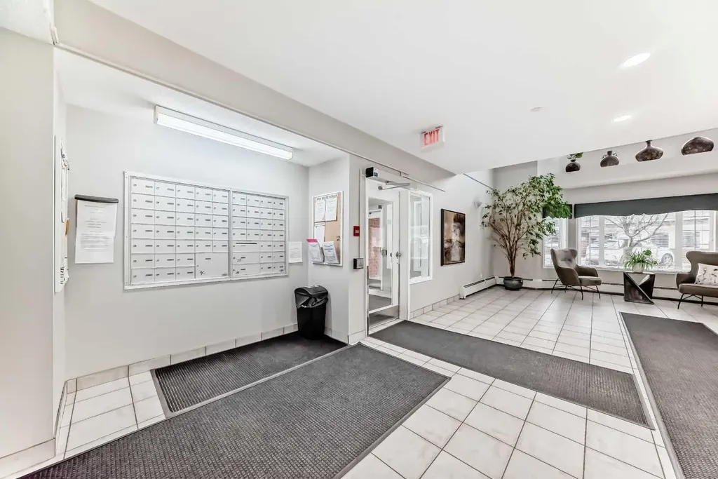 3202 Sienna Park Green SW Calgary AB T3H3N7