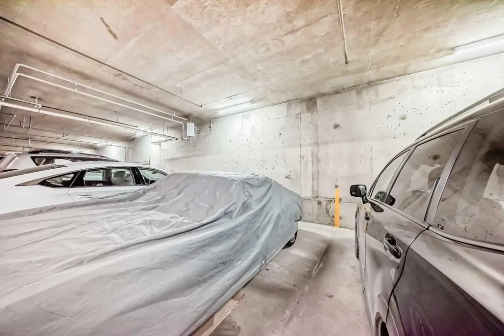 3202 Sienna Park Green SW Calgary AB T3H3N7