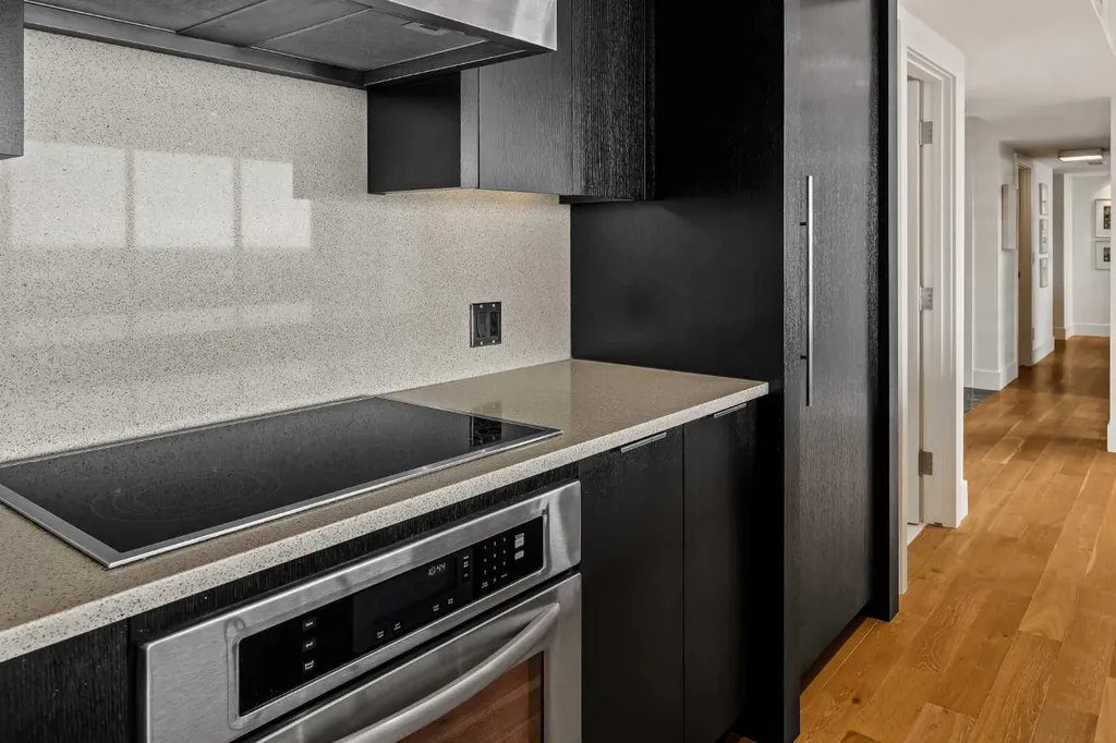 330 26 Avenue SW Calgary AB T2S 2T3