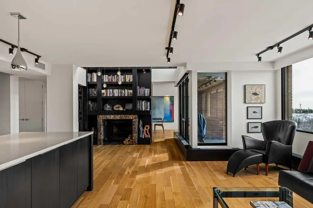 330 26 Avenue SW Calgary AB T2S 2T3
