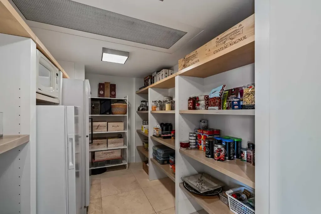 330 26 Avenue SW Calgary AB T2S 2T3