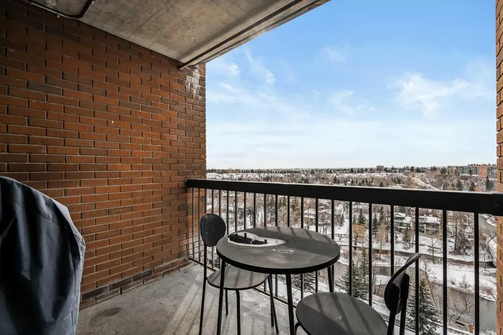 330 26 Avenue SW Calgary AB T2S 2T3