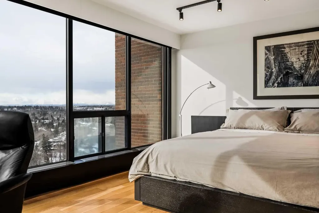 330 26 Avenue SW Calgary AB T2S 2T3