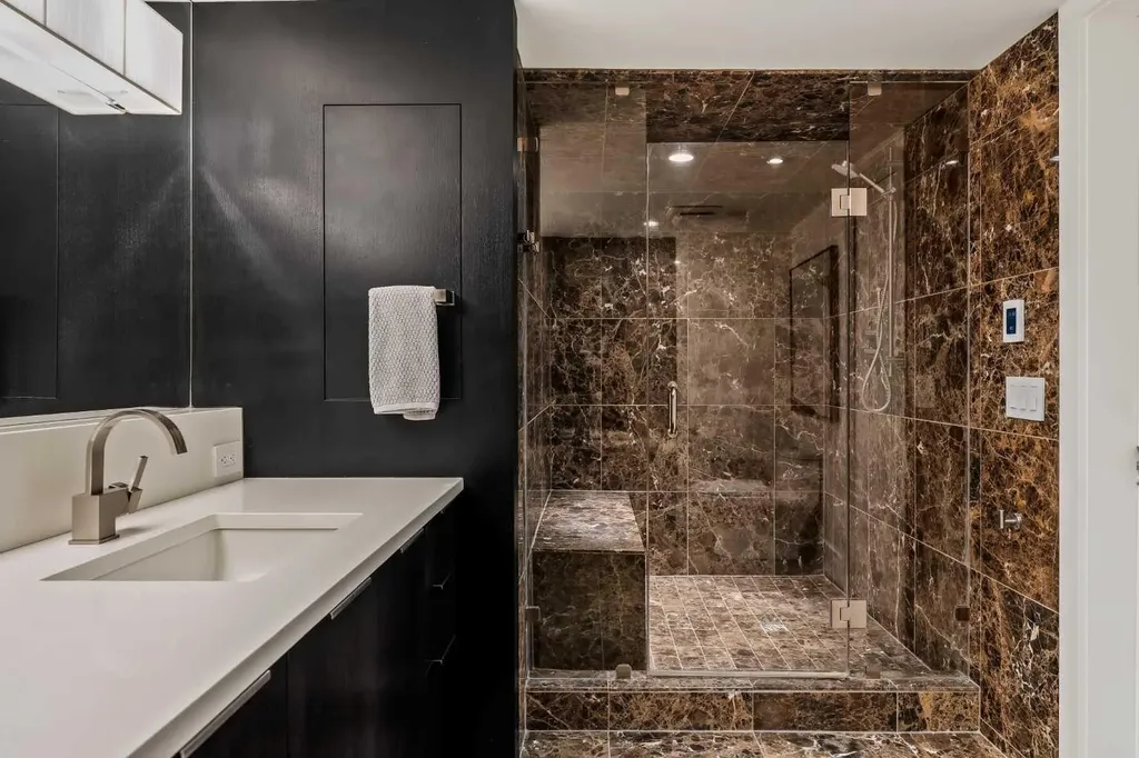330 26 Avenue SW Calgary AB T2S 2T3