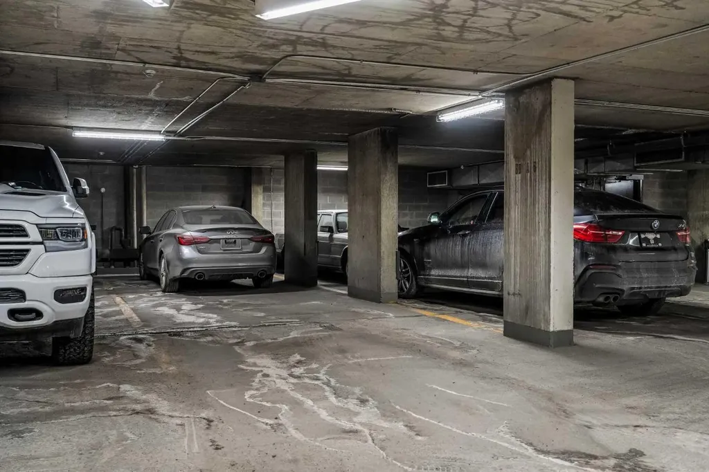 330 26 Avenue SW Calgary AB T2S 2T3
