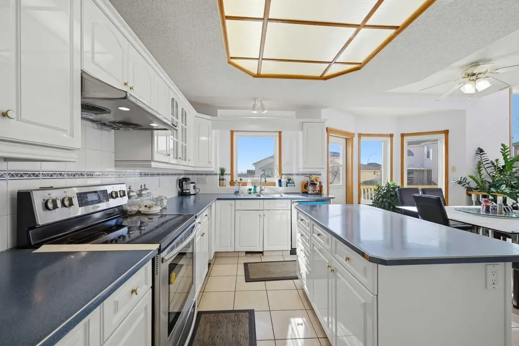 141 Coral Springs Place NE Calgary AB T3J 3M6