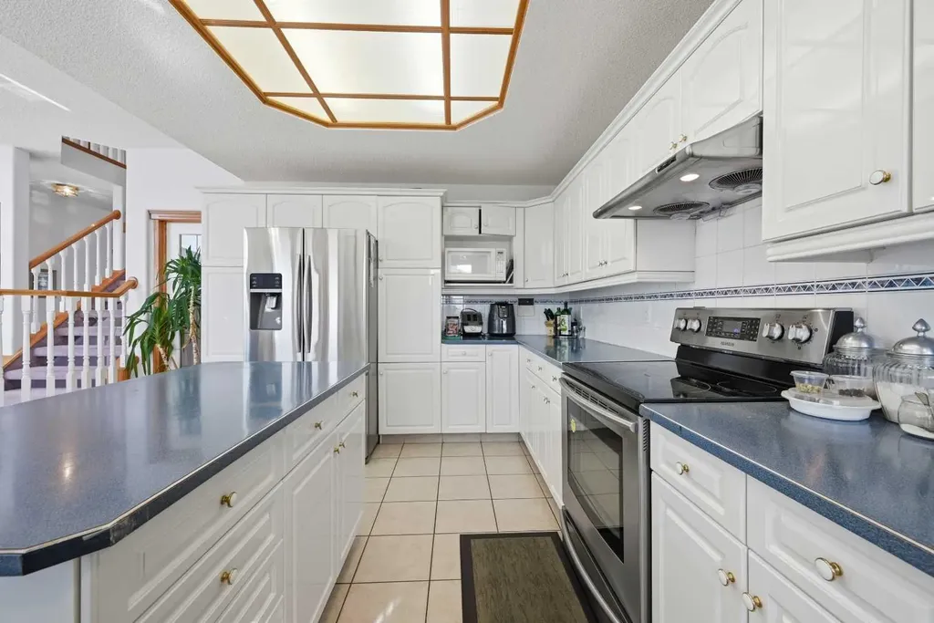 141 Coral Springs Place NE Calgary AB T3J 3M6