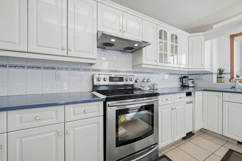 141 Coral Springs Place NE Calgary AB T3J 3M6