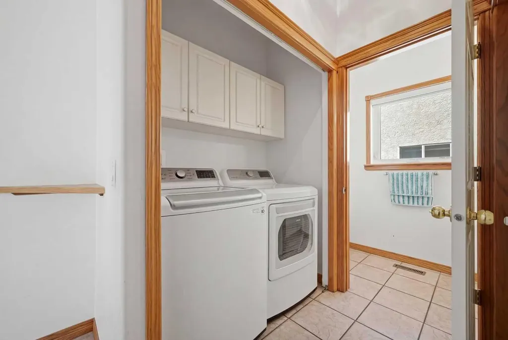 141 Coral Springs Place NE Calgary AB T3J 3M6