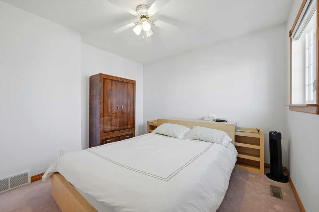141 Coral Springs Place NE Calgary AB T3J 3M6