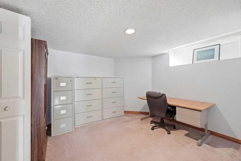 141 Coral Springs Place NE Calgary AB T3J 3M6