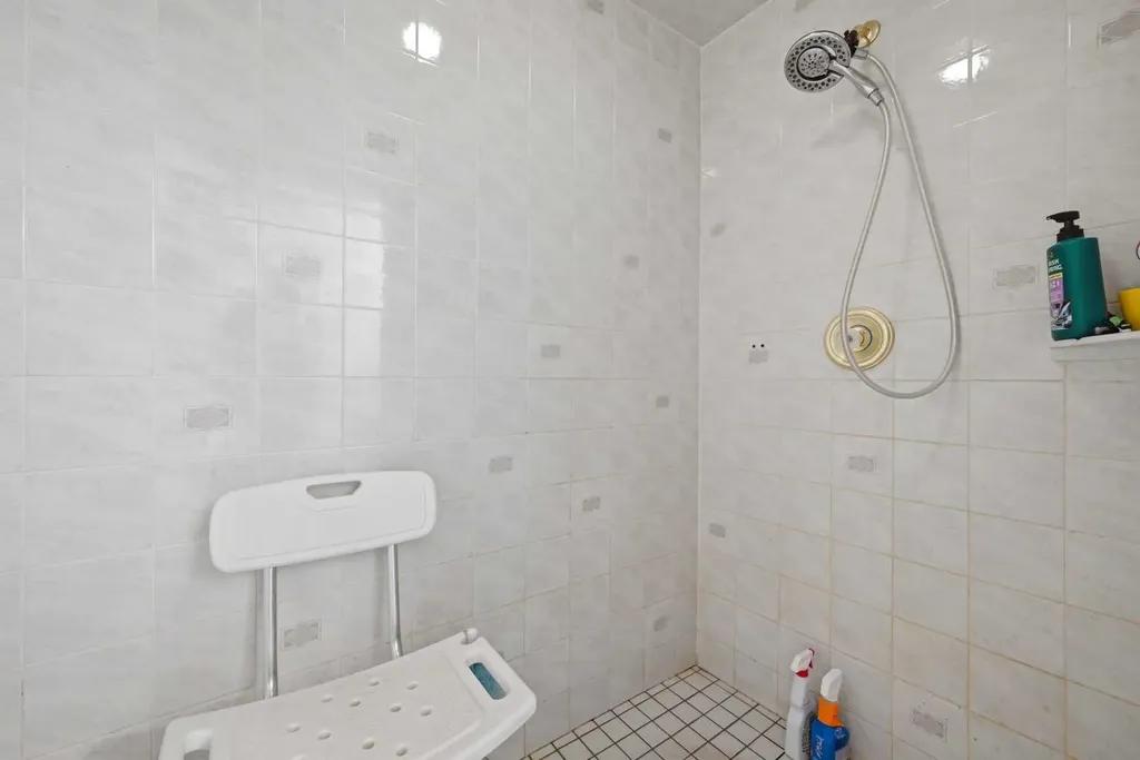 141 Coral Springs Place NE Calgary AB T3J 3M6
