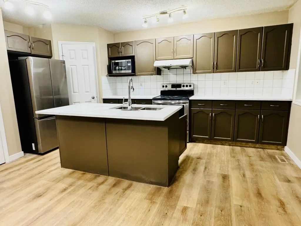 184 Taralake Terrace NE Calgary AB T3J 0A2