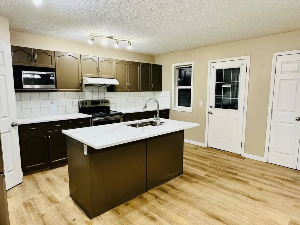 184 Taralake Terrace NE Calgary AB T3J 0A2