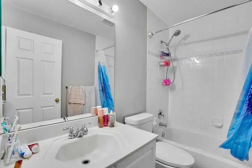 39 Douglasview Road SE Calgary AB T2Z 2S8