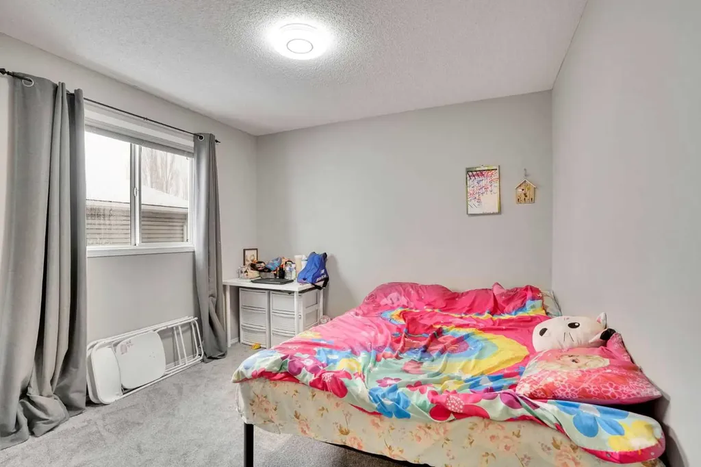 39 Douglasview Road SE Calgary AB T2Z 2S8