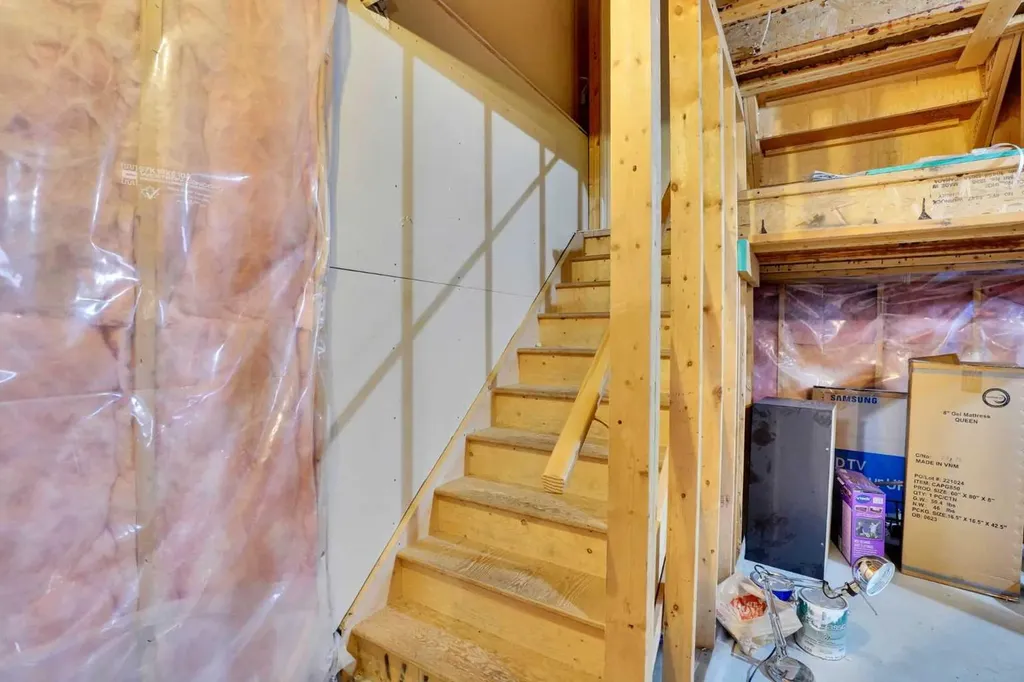 39 Douglasview Road SE Calgary AB T2Z 2S8