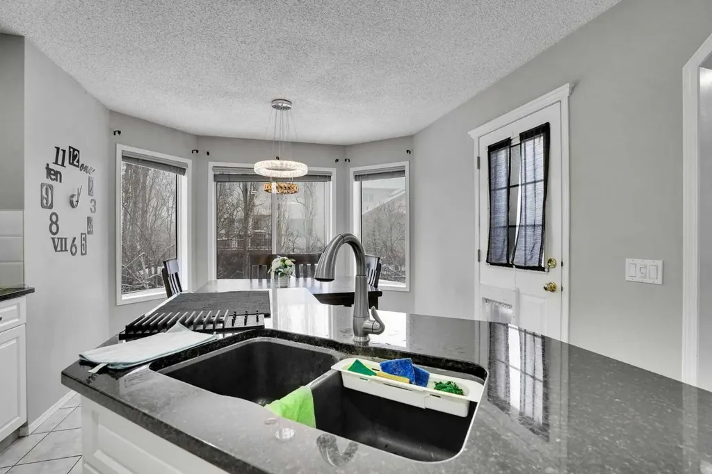 39 Douglasview Road SE Calgary AB T2Z 2S8
