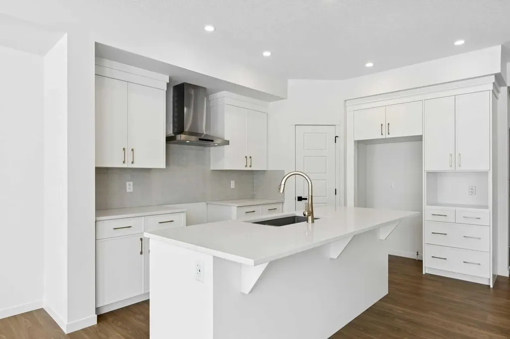 175 Herron Landing NE Calgary AB T3P 2R1
