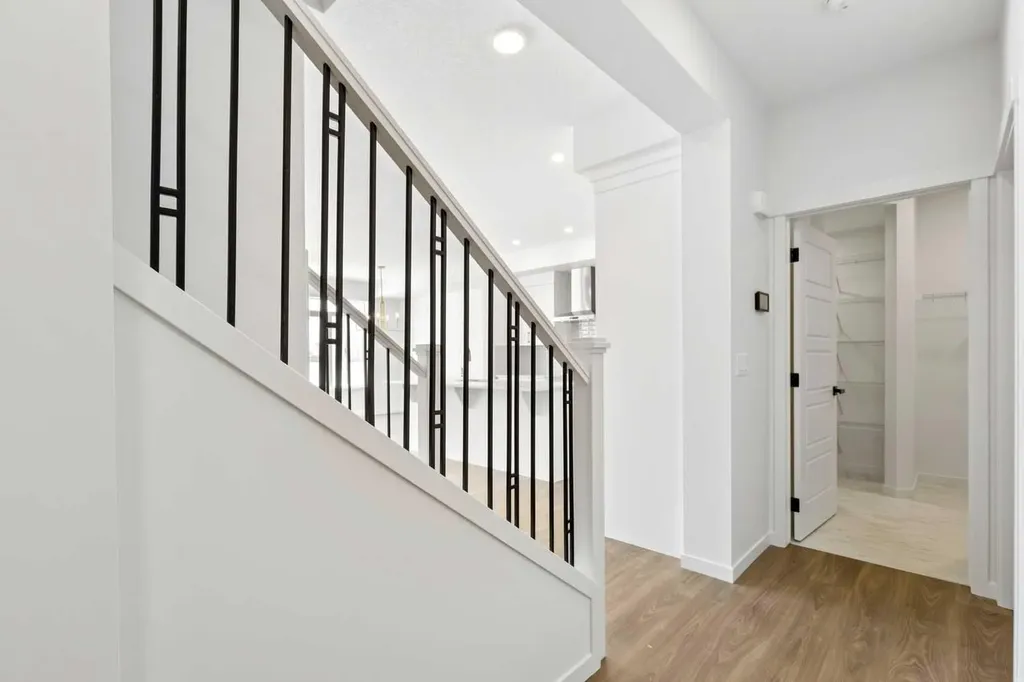 175 Herron Landing NE Calgary AB T3P 2R1