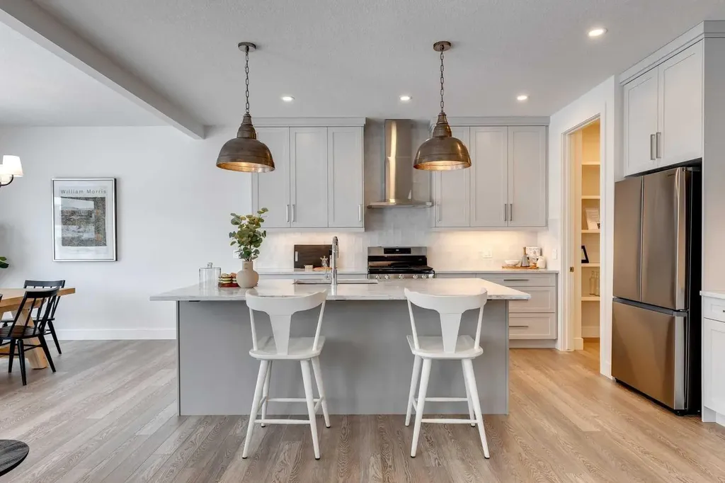 506 Finley Point Carstairs AB T0M 0N0