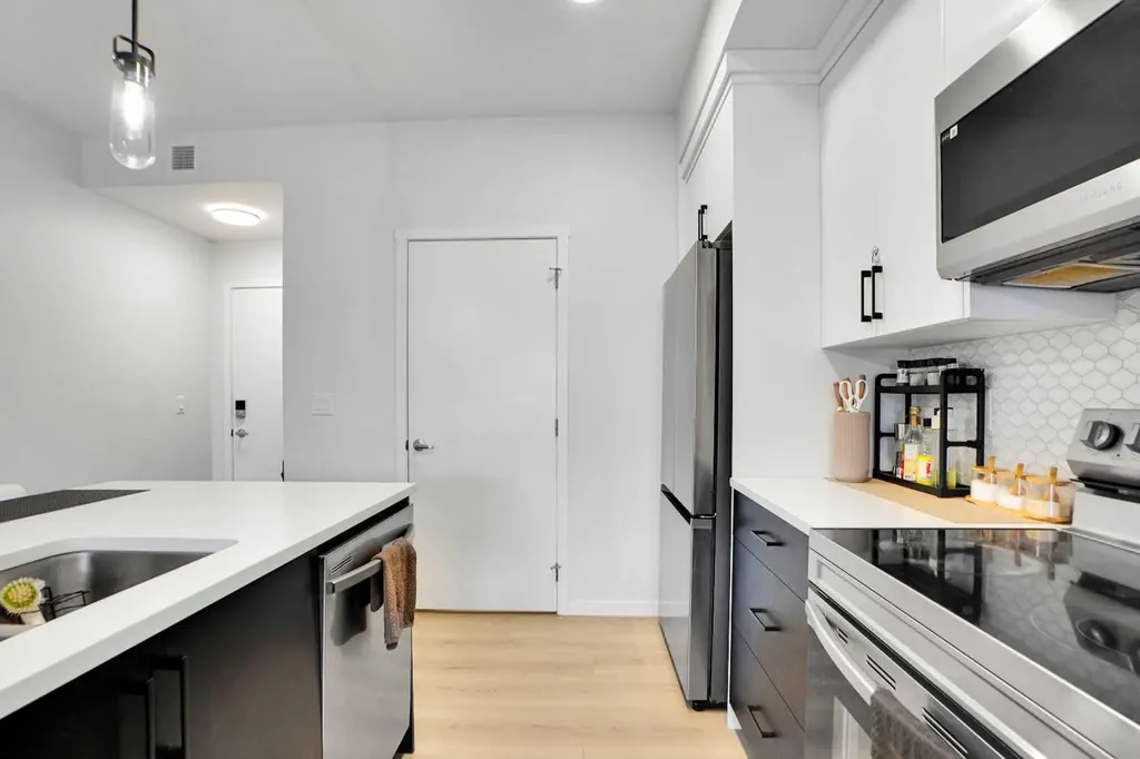 550 Belmont Street SW Calgary AB T2X 5Y9