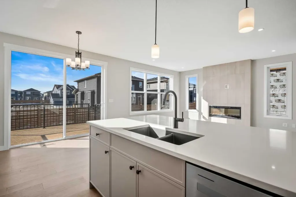 151 Dawson Wharf Mount Chestermere AB T1X 2W4