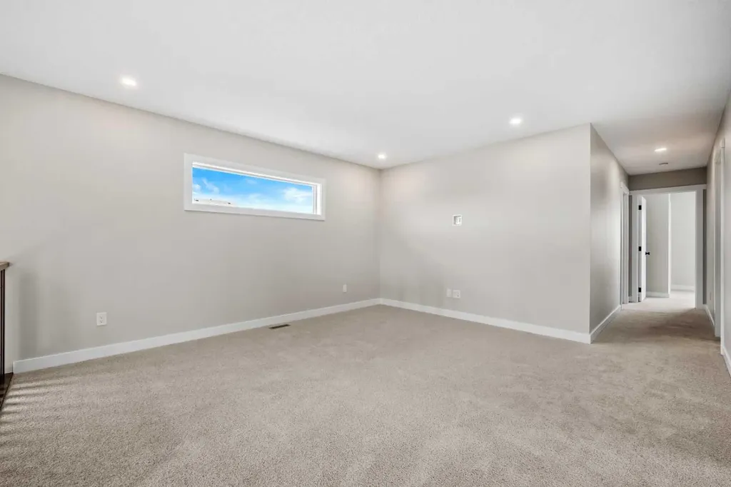151 Dawson Wharf Mount Chestermere AB T1X 2W4