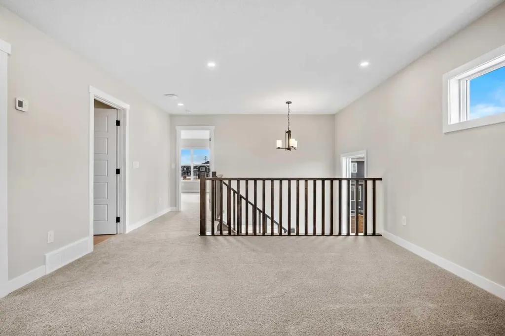 151 Dawson Wharf Mount Chestermere AB T1X 2W4