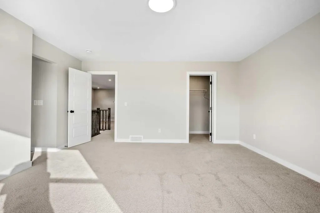 151 Dawson Wharf Mount Chestermere AB T1X 2W4