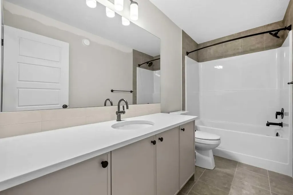 151 Dawson Wharf Mount Chestermere AB T1X 2W4