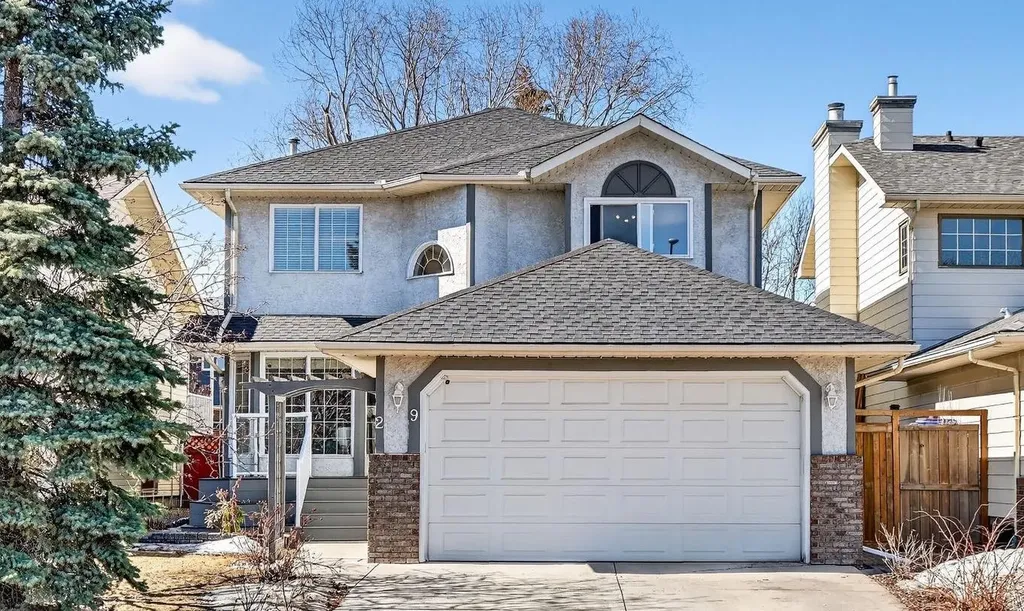 29 Sundown Way SE Calgary AB T2X 3B8